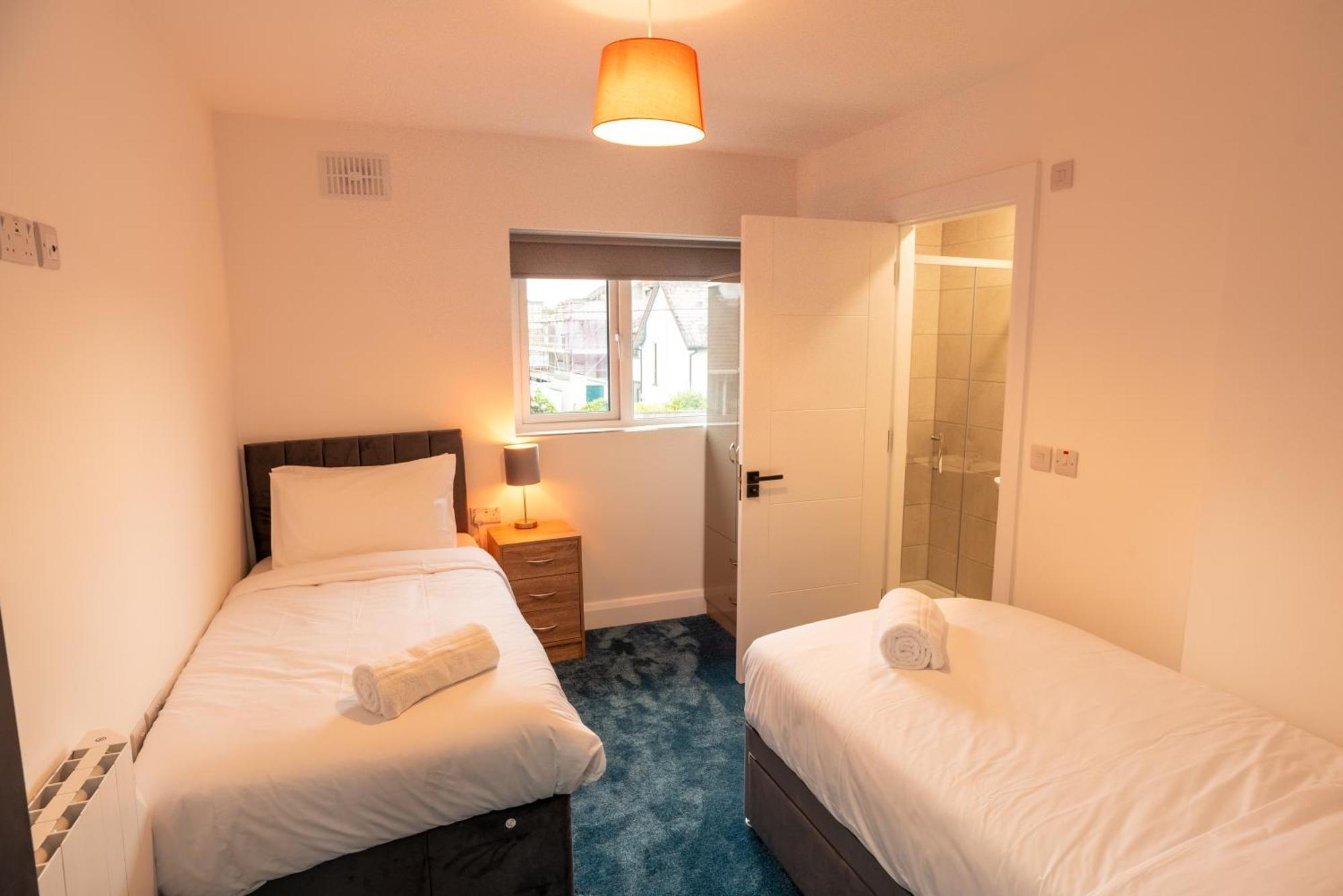 Hotel Westwood Court Galway Esterno foto