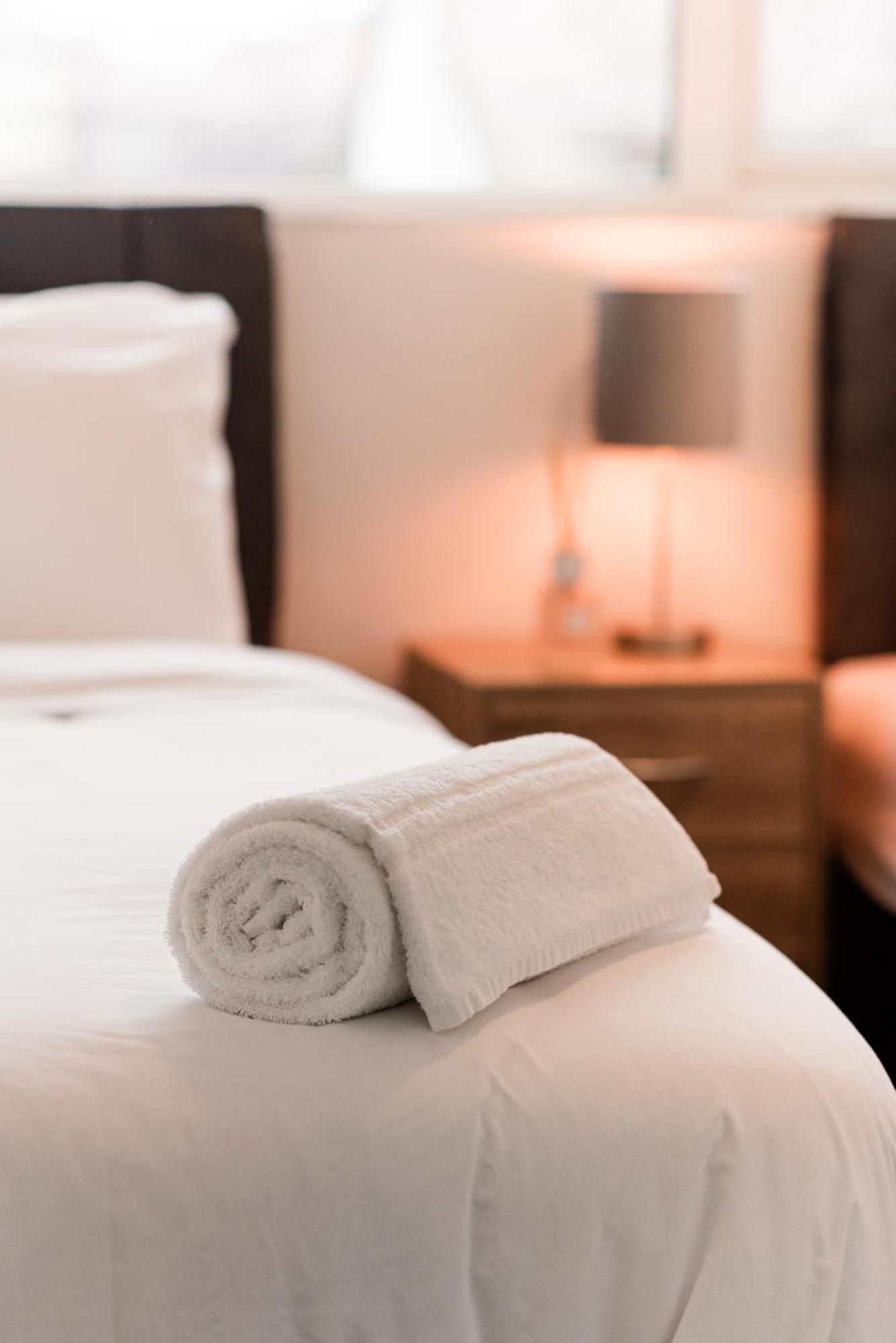 Hotel Westwood Court Galway Esterno foto