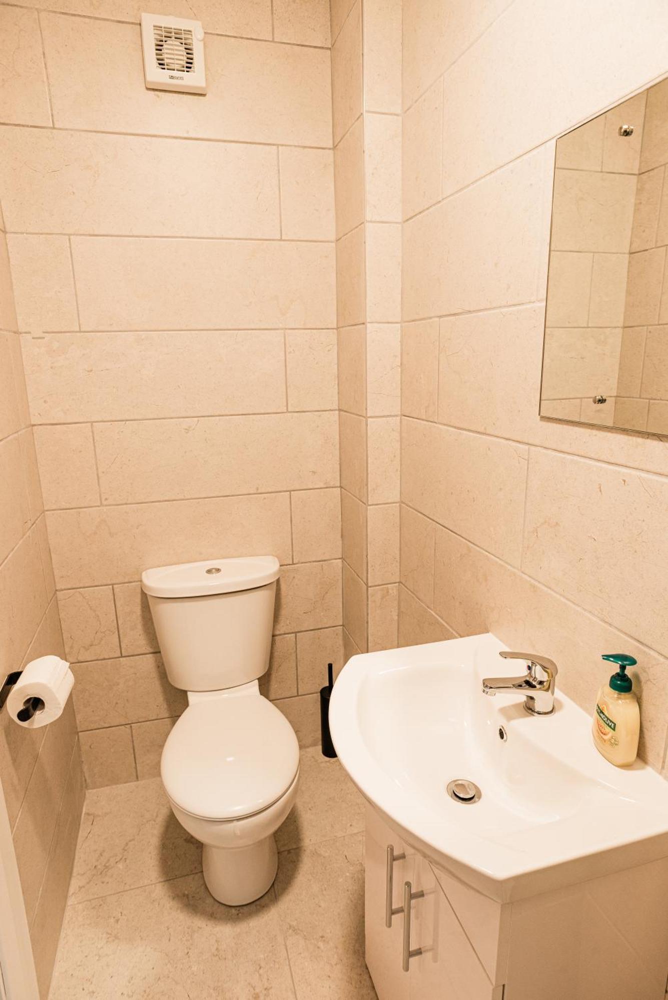 Hotel Westwood Court Galway Esterno foto
